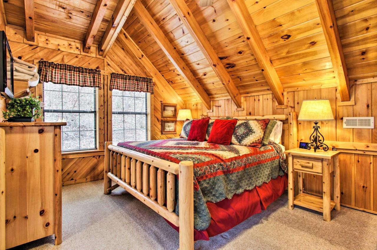 Villa Gatlinburg Mountainside Escape with Outdoor Hot Tub! Exterior foto